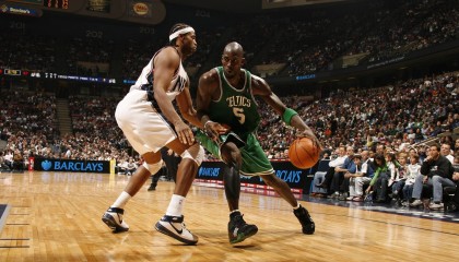 开云APP-孔德风暴撕碎防线，当洪都拉斯战术棋局碾过牙买加叹息之墙